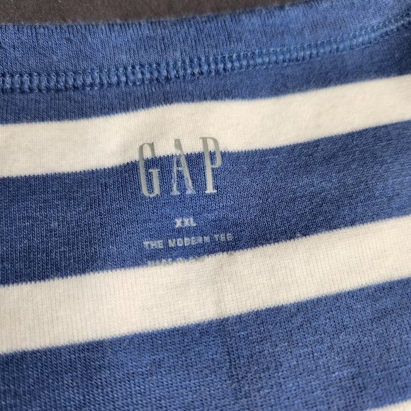 Gap The Modern Tee Striped Blue and White - Picture 3 of 3